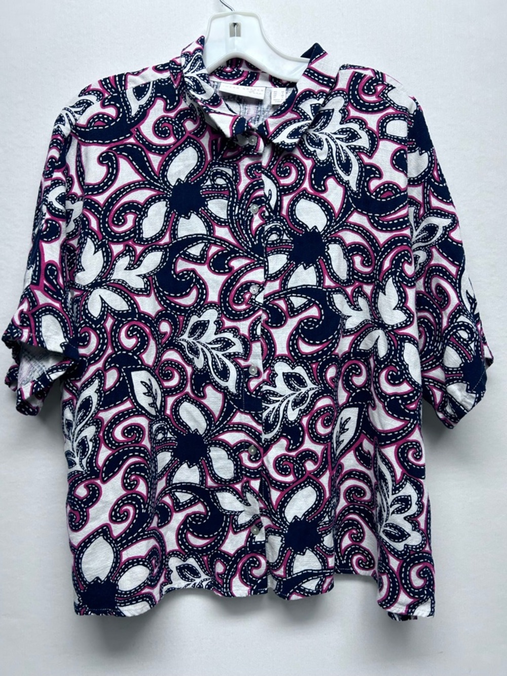Ladies Susan Graver M  Floral Button-Up Shirt - Navy & Pink